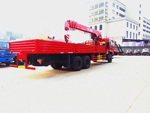 東風(fēng)國(guó)五后雙橋10噸隨車吊