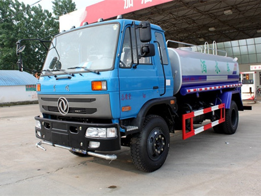 東風153灑水車