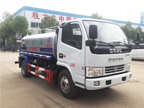 東風(fēng)多利卡5噸程力灑水車