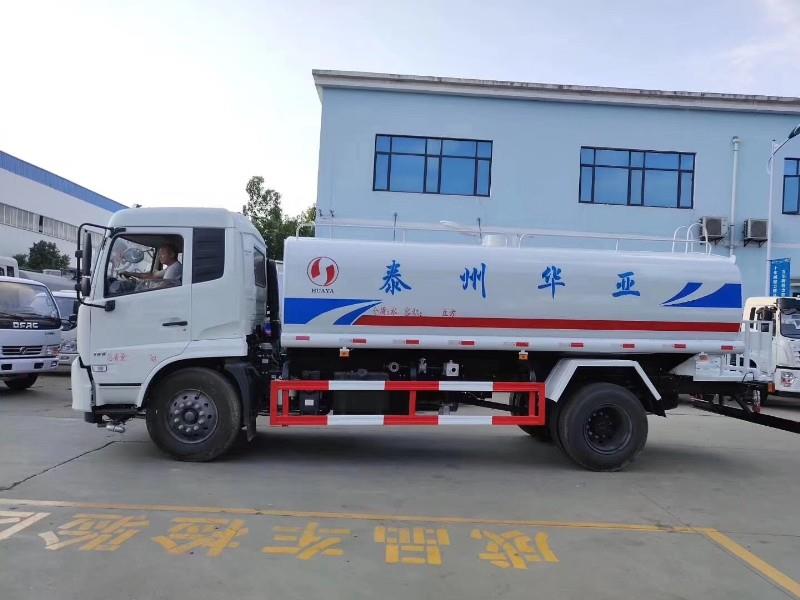東風(fēng)天錦灑水車