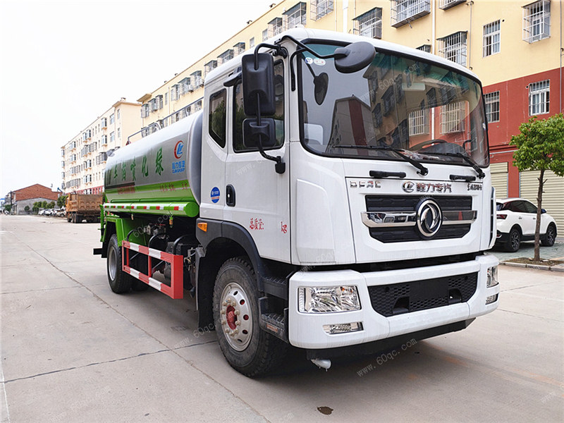 東風(fēng)多利卡D9霧炮車