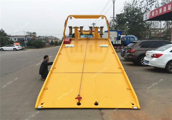 江鈴凱銳一拖二平板清障車(chē)