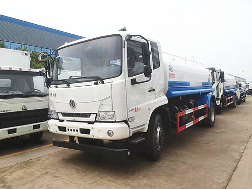 東風(fēng)新款天錦KS灑水車(chē)