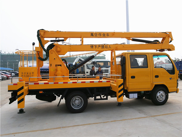 國(guó)五慶鈴五十鈴雙排座高空作業(yè)車(chē)