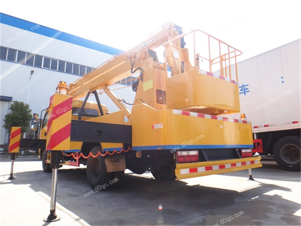 東風(fēng)多利卡18米高空作業(yè)車