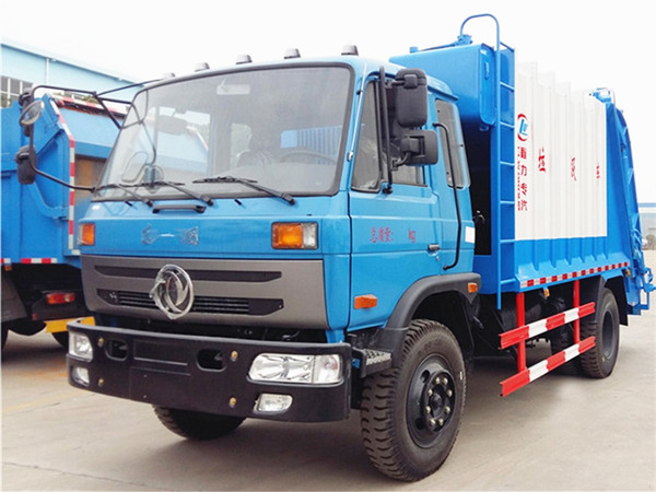 東風(fēng)145壓縮式垃圾車(chē)