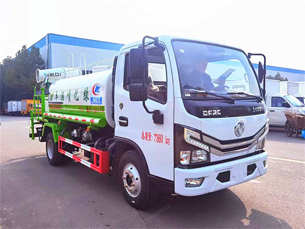 東風(fēng)多利卡5噸霧炮車(chē)