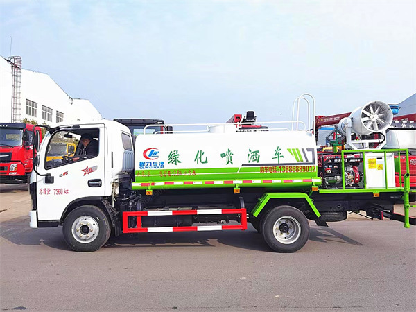 東風(fēng)多利卡5噸霧炮車(chē)