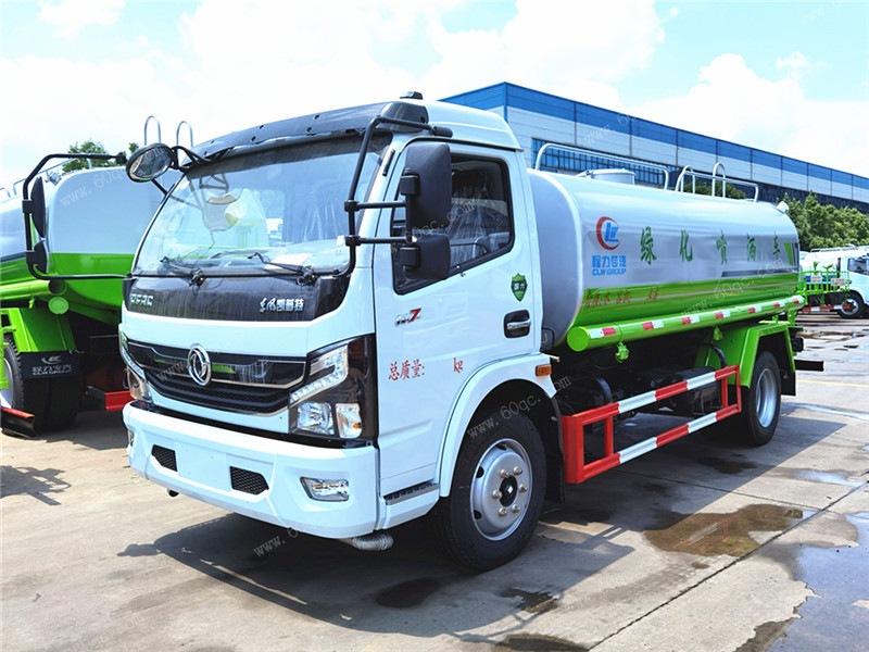東風(fēng)d7灑水車