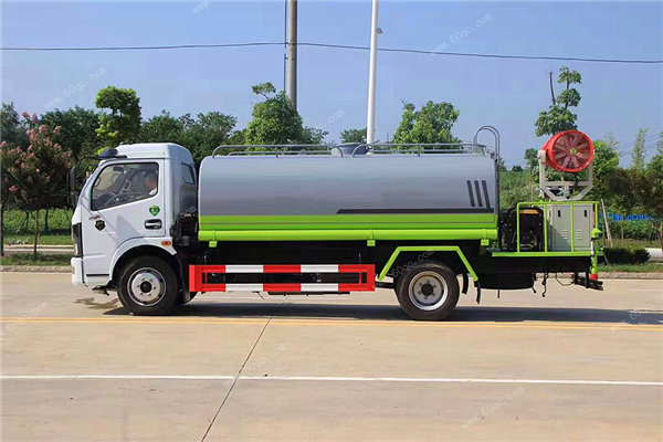 東風(fēng)凱普特K7霧炮車(chē)