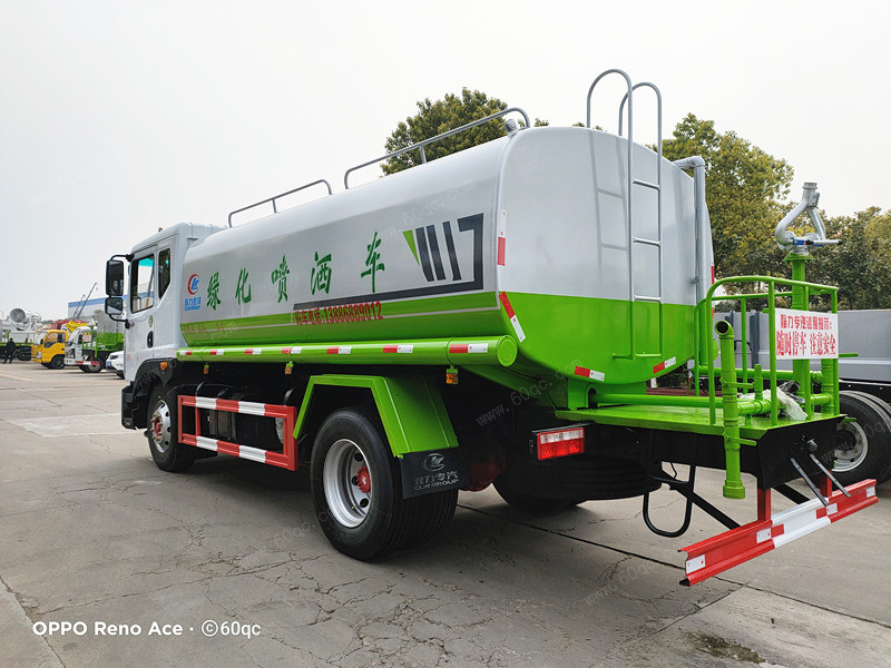 東風(fēng)14-15噸D9灑水車