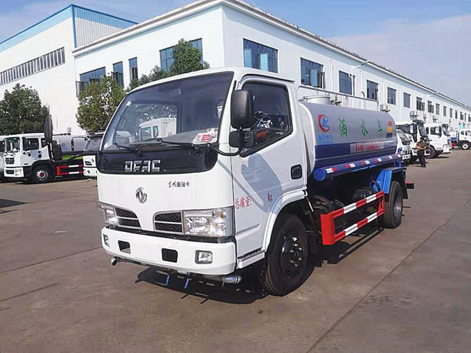 東風(fēng)福瑞卡5噸灑水車