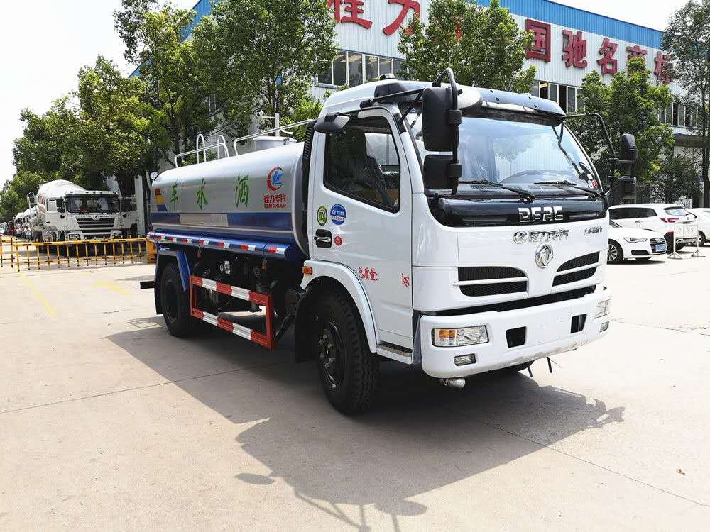 8噸灑水車價(jià)格多少，東風(fēng)福瑞卡灑水車8噸一臺多少錢