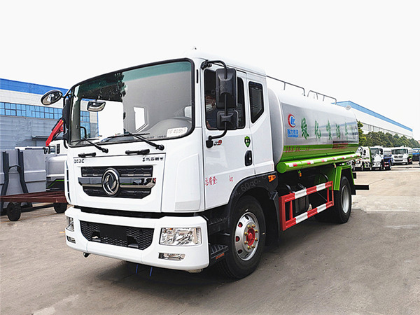 東風(fēng)14-15噸D9灑水車