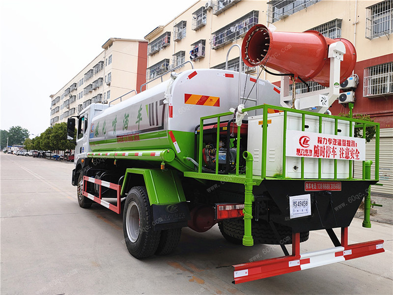 國六東風(fēng)多利卡D9霧炮車