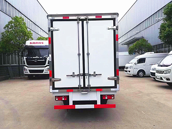 長(zhǎng)安國(guó)六冷藏車