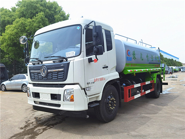 東風(fēng)天錦灑水霧炮車